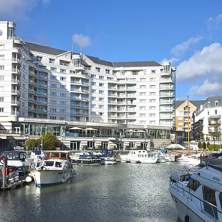 The Chelsea Harbour Hotel & Spa London-3